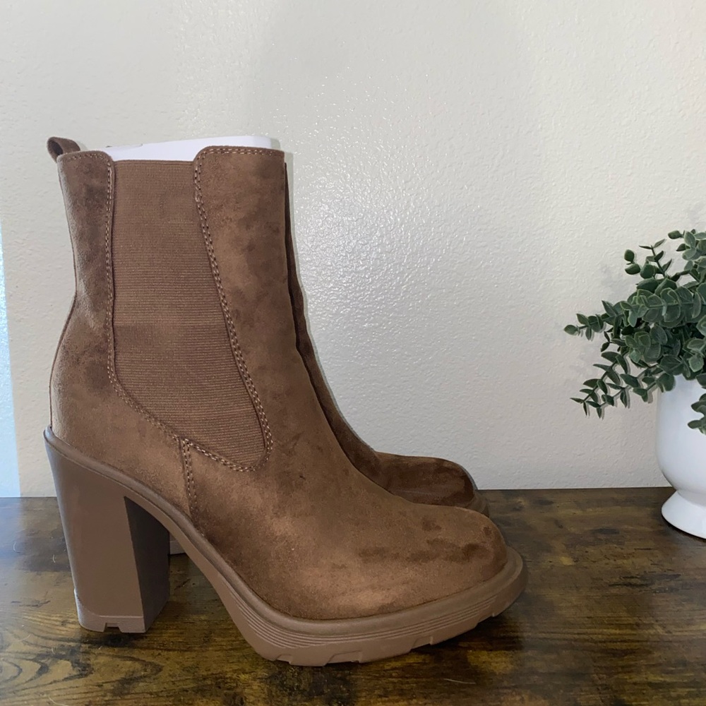 Nine West Ream Women's High Heel Chelsea Boots
